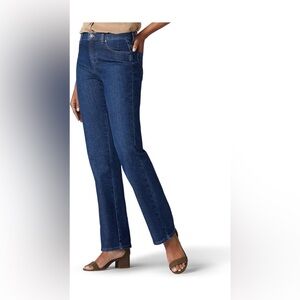 Lee Women's Relaxed Fit Straight Leg Jean Size 12 Color Dark Stone